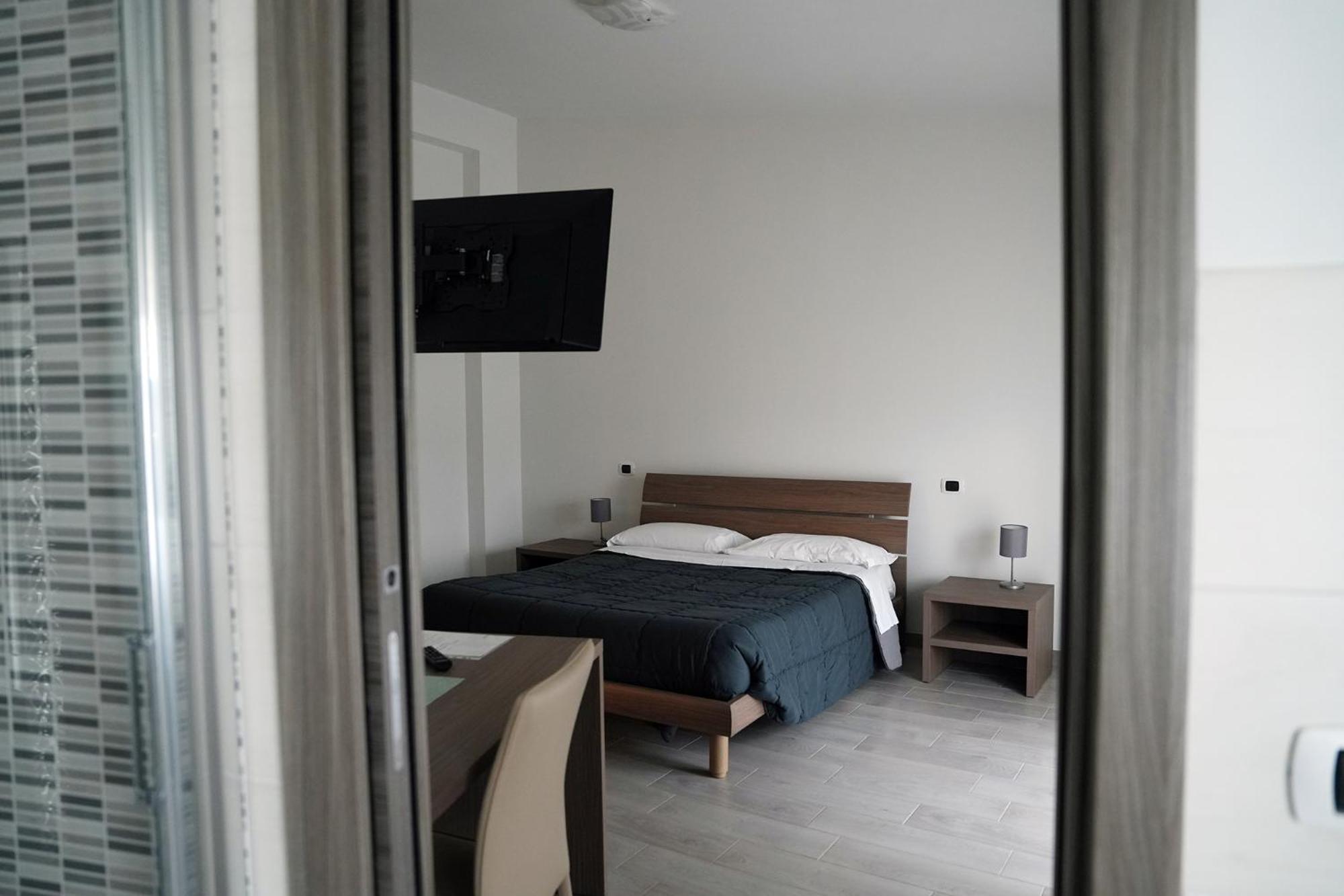 B&B Arco Dei Sogni 切拉诺 外观 照片