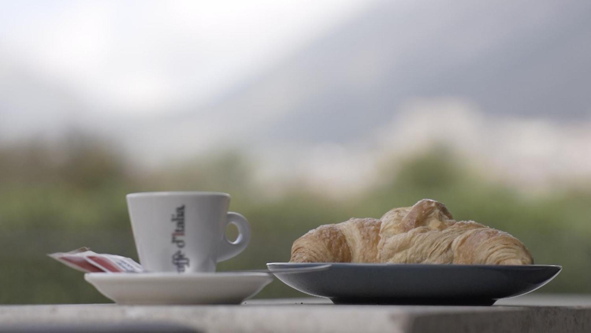 B&B Arco Dei Sogni 切拉诺 外观 照片