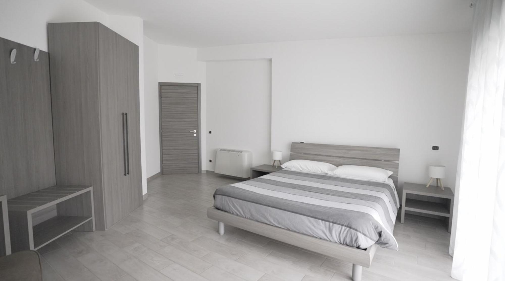 B&B Arco Dei Sogni 切拉诺 外观 照片