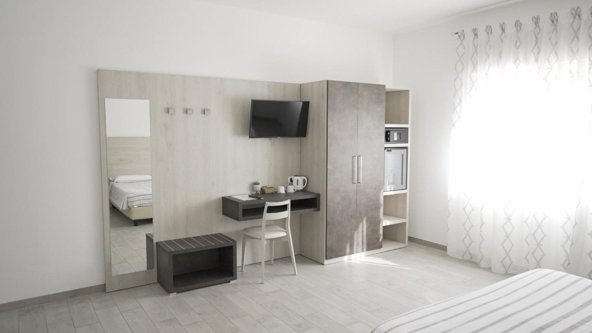 B&B Arco Dei Sogni 切拉诺 外观 照片