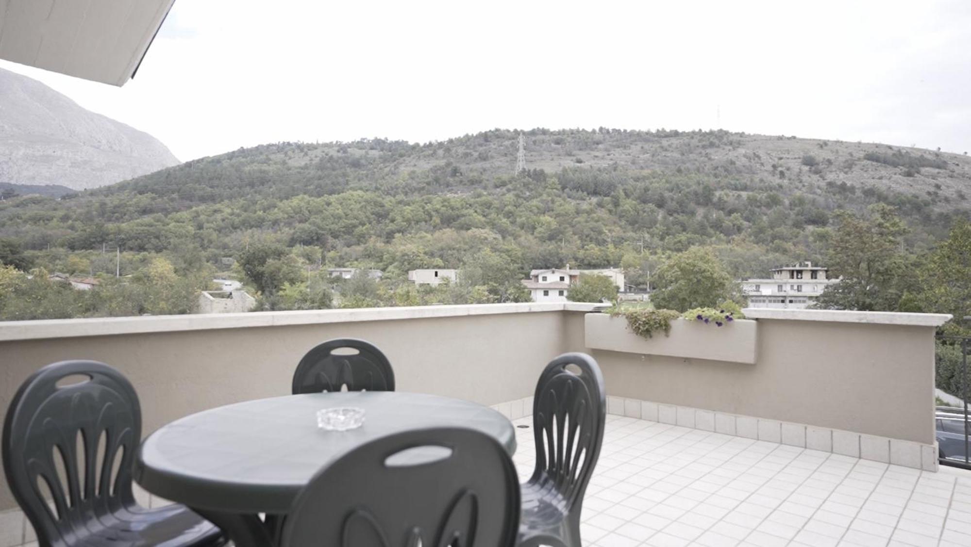 B&B Arco Dei Sogni 切拉诺 外观 照片